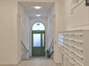 | 3. STOCK | WESTSEITE | BALKON FÜR 2 | 1 ZIMMERWOHNUNG