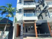 3 Storey 3 bedrooms Townhouse for Sale in Valley 10 San...