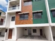 3 Storey, 4 Bedroom Townhouse for Sale at Metro Los...