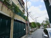 3 Storey 4 BR Semi furnished Townhouse at Project 6...