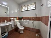 3 Storey Bglw with Lift Dual Master Rooms facing park &...