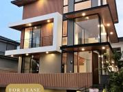 3 STOREY HOUSE FOR LEASE IN MCKINLEY HILL VILLAGE