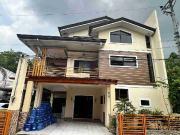 3 STOREY HOUSE WITH 2 PARKING LOT FOR SALE IN MAHOGANY...