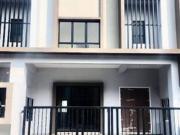 3 Storey Link Ukay Bistari, Ampang