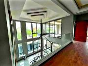 3 Storey Modern House with Pool for Sale in Greenwoods,...