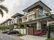 3 Storey Semi D Freehold Individual Title Next to Sri...