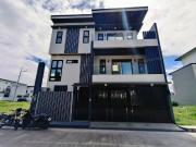 3 Storey Single Detached House for Sale in Padig...