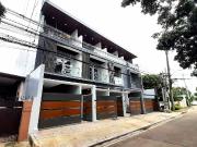 3 Storey Townhouse for sale in Teachers Village Diliman...