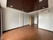 3 Storey Townhouse FOR SALE with 3BR and Elevator...