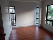 3 Storey Townhouse with 3BR & 2 Car Garage FOR SALE in...