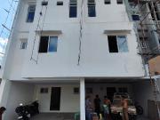 3 Storey Townhouse with Roofdeck in Proj.2 Quezon City...