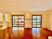 3 SUÍTES, 3 VAGAS, CHURRASQUEIRA E PISCINA!