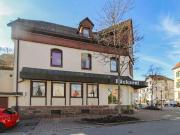 3 Wohnungen + 3 Apartments + Bäckerei im Herzen der...