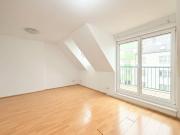 3 Zimmer & 2 Terrassen + direkt bei Straßenbahn!