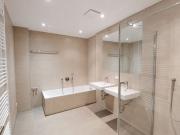 3 Zimmer Altbaujuwel mit Balkon – generalsaniert!...