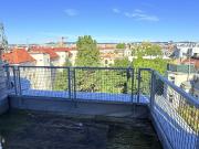 3 Zimmer Dachgeschoß Wohnung mit Terrasse...