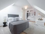 3 Zimmer Dachgeschosswohnung mitten im alten Ortskern...