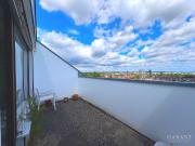 3 Zimmer DG Wohnung mit zwei Dachterrassen und...