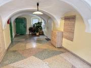 3 Zimmer EG Mietwohnung im gepflegten Vierkanthof in...