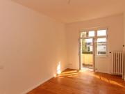 3 Zimmer im Berliner Altbau mit Balkon, Einbauküche und...