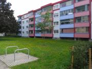 3 Zimmer, Küche, Bad, sep.WC, Loggia, Tief...