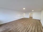 3 Zimmer Küche Bad Frankfurt mit Einbauküche, Balkon und...