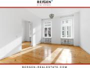 3 Zimmer modernisierter Altbauklassiker in Top Lage Mitte