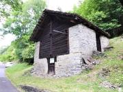 3 Zimmer Rustico zum Ausbauen mit kl. Wiese und Wald / 3...
