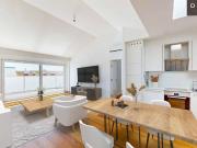 3 ZIMMER | STYLISCHE DACHGESCHOSSWOHNUNG | HERRLICHE... 3 ZIMMER | STYLISCHE DACHGESCHOSSWOHNUNG | HERRLICHE...