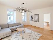 3 Zimmer Wohnung in direkter U Bahn Nähe 7 m² Freifläche...