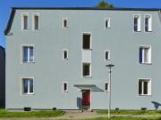 2 Zimmer Wohnung wird neu tapeziert + Laminat verlegt in...