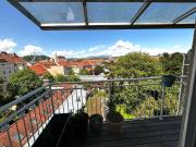 3 Zimmer Wohnung mit Balkon und Schlossbergblick ab...
