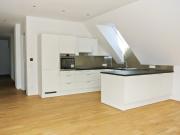 3 Zimmer Wohnung mit großzügiger Terrasse in ruhiger Lage 3 Zimmer Wohnung mit großzügiger Terrasse in ruhiger Lage