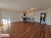 3 Zimmer Wohnung mit Loggia!