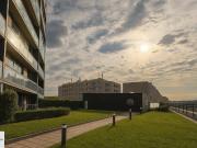 3 Zimmer Wohnung mit Loggia: Wohnung im K6 Hochhaus
