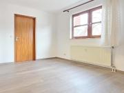 3 Zimmer Wohnung mit Süd Balkon + zentrale Lage