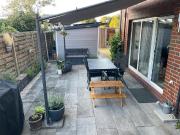 3 ZKB Erdgeschosswohnung mit großer Terrasse am Bürgerbusch