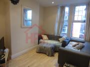 3a Winston Gardens