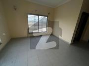 3Bed DDL 200sq Yd Villa FOR SALE. All Amenities Nearby...
