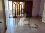 3bed flat for sale clifton block 8