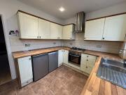 3beds Mid Terrace For Rent