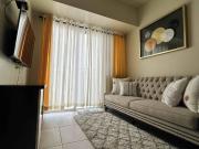 3BR Condo w/ balcony in Vertis North fully furnished for...