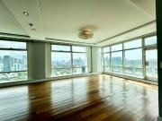 3BR Corner Unit for Sale in One Roxas Triangle Makati...