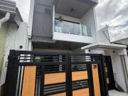 3BR HOUSE & LOT  CENTERVILLE SUBDIVISION CONGRESSIONAL...