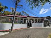 3BR Split level House 700sqm 3 car Maids Pets Generator...