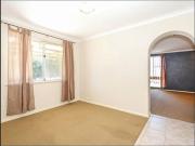 3BR Warwick House for $800/wk, Pets Allowed, Avail 18...