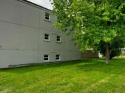 3rd FLOOR 2 Bdrm! TONS OF NATURAL LIGHT! Avail. OCT 1st...