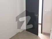 3rd floor double road south west leased 3bed apt...