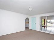 3x1 Home in Fantastic Location!