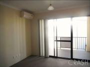 3x2 Unit in Thornlie with Complex Pool